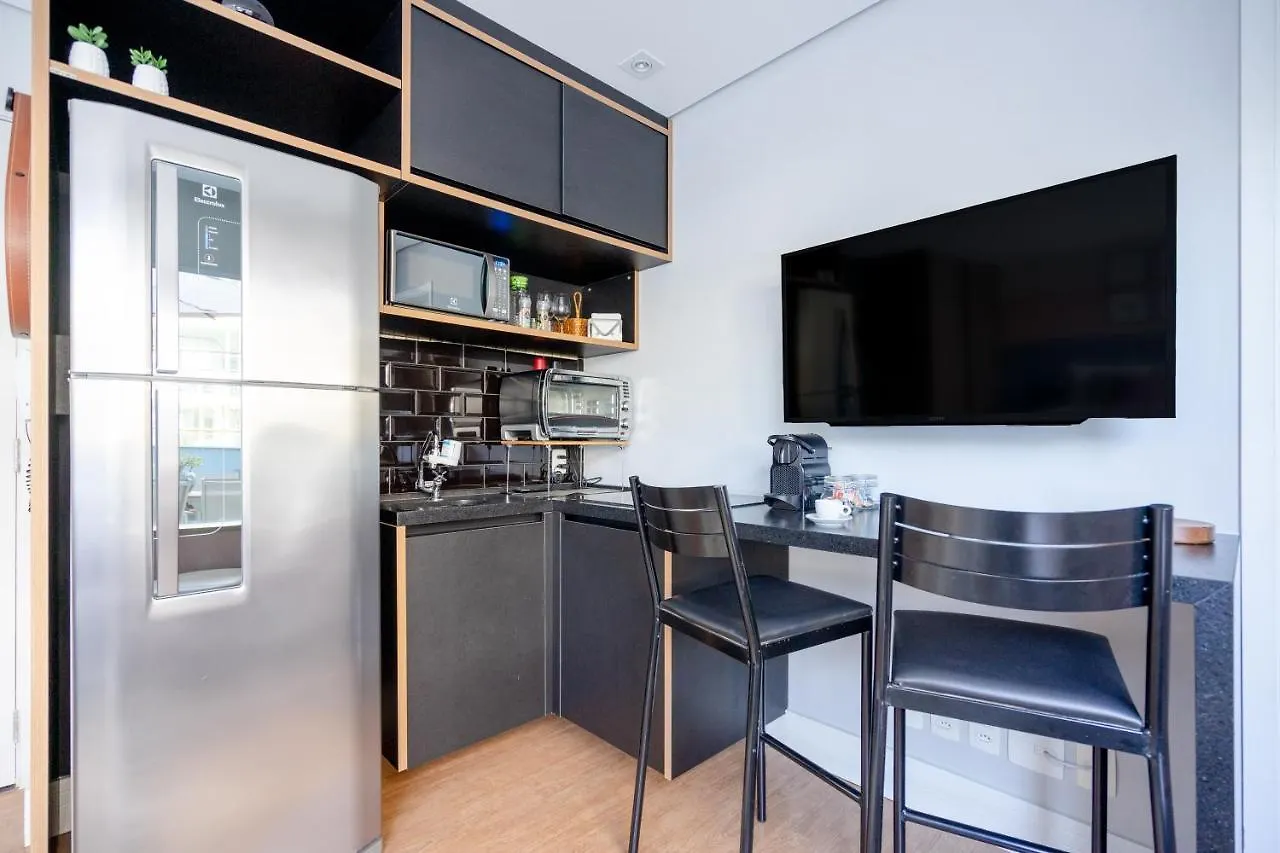 Ap com academia, piscina e sauna no prédio, próximo à Faria Lima - Vila Olímpia Apartamento São Paulo Brasil