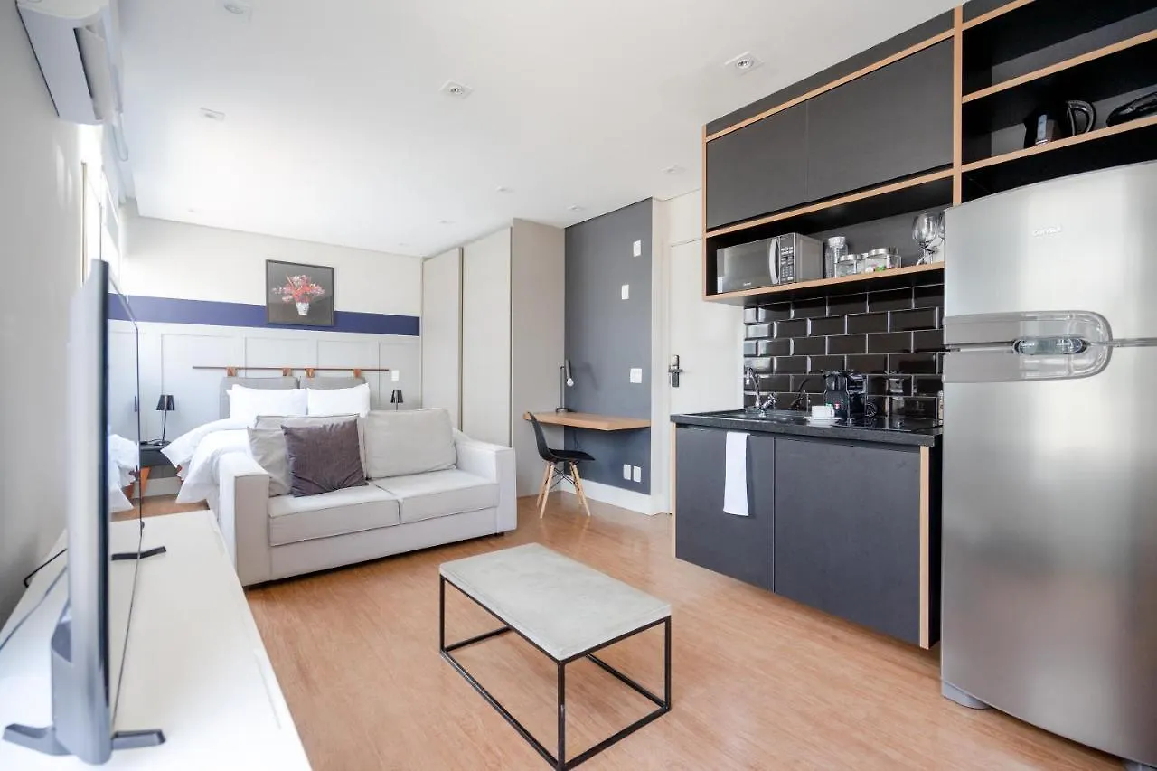 Ap com academia, piscina e sauna no prédio, próximo à Faria Lima - Vila Olímpia Apartamento São Paulo