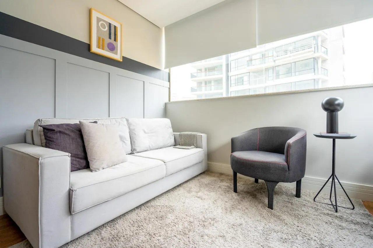 Ap com academia, piscina e sauna no prédio, próximo à Faria Lima - Vila Olímpia Apartamento São Paulo Brasil