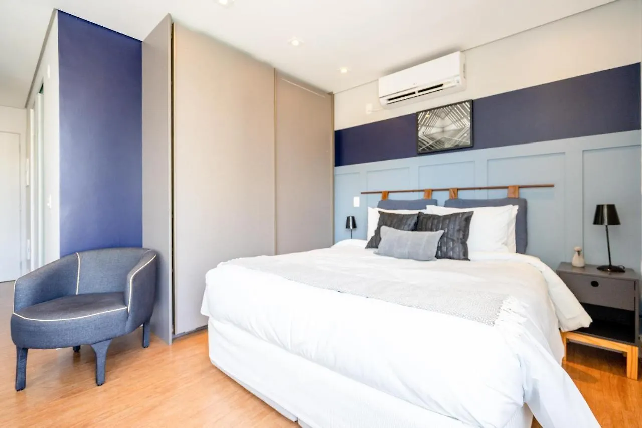 Ap com academia, piscina e sauna no prédio, próximo à Faria Lima - Vila Olímpia Apartamento São Paulo