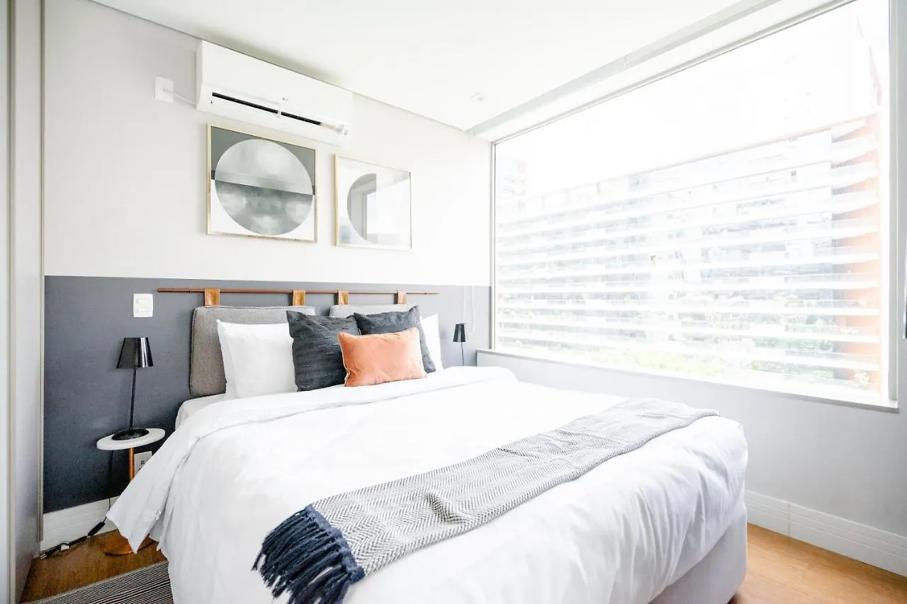 Ap com academia, piscina e sauna no prédio, próximo à Faria Lima - Vila Olímpia Apartamento São Paulo 0*,  Brasil