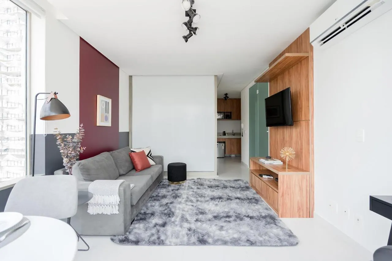 Ap com academia, piscina e sauna no prédio, próximo à Faria Lima - Vila Olímpia Apartamento São Paulo