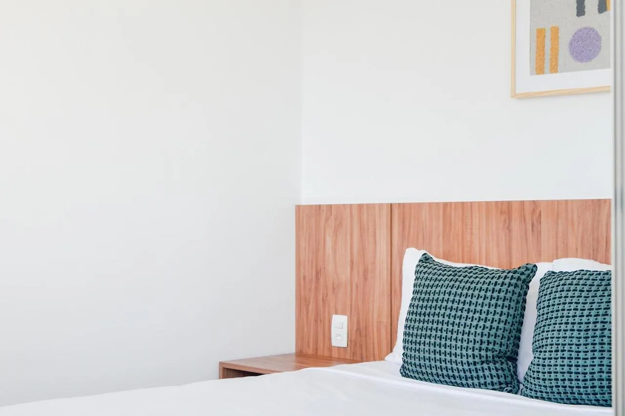 Ap com academia, piscina e sauna no prédio, próximo à Faria Lima - Vila Olímpia Apartamento São Paulo